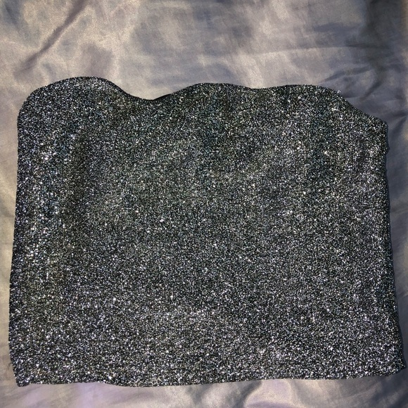 Tops - tube crop top
